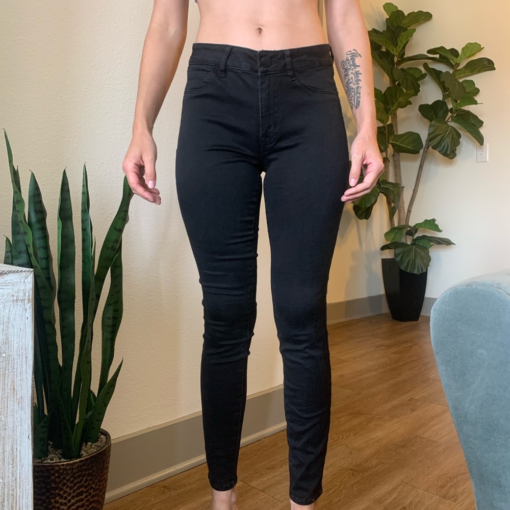 Black Skinny Jeans